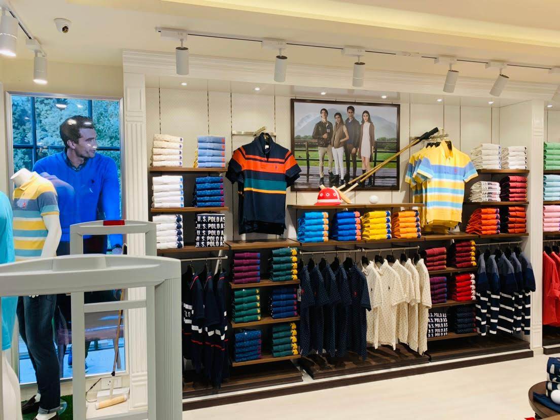 Contemporary Showroom